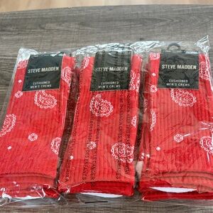 Steve Madden Red Paisley Men's Cushioned  Crew Socks 6Pair